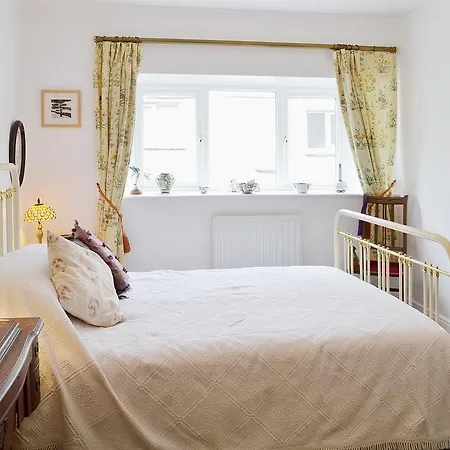 Cottage Barnstead