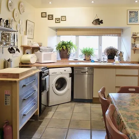 Barnstead Cottage
